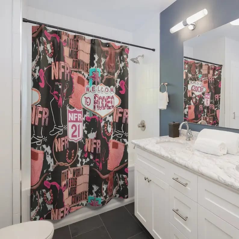 Rodeo Cowgirl, Cavallo che scoppia, Bagno Cowgirl, Stile di vita occidentale, Cowboys, Tenda da doccia occidentale