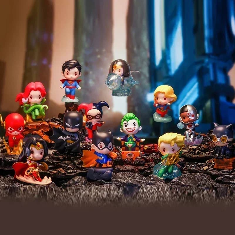 POP MART DC Justice League Series Mystery Box Blind Bag Statuetta da Collezione Anime Ornamento Bambola Carina Regalo per i Fan