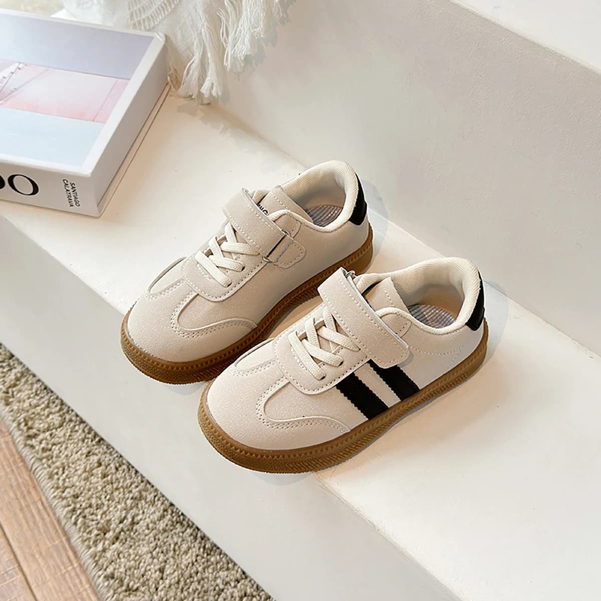 Scarpe da ginnastica in pelle PU per bambini Scarpe da tennis per bambini alla moda di tendenza impermeabili Scarpe sportive antiscivolo per bambini