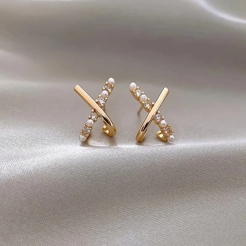 Design Sense Korean Exquisite and Small Cross Shaped Pearl Earrings Fashion Girl's Unusual Accessories Luxury Jewelry For Woman