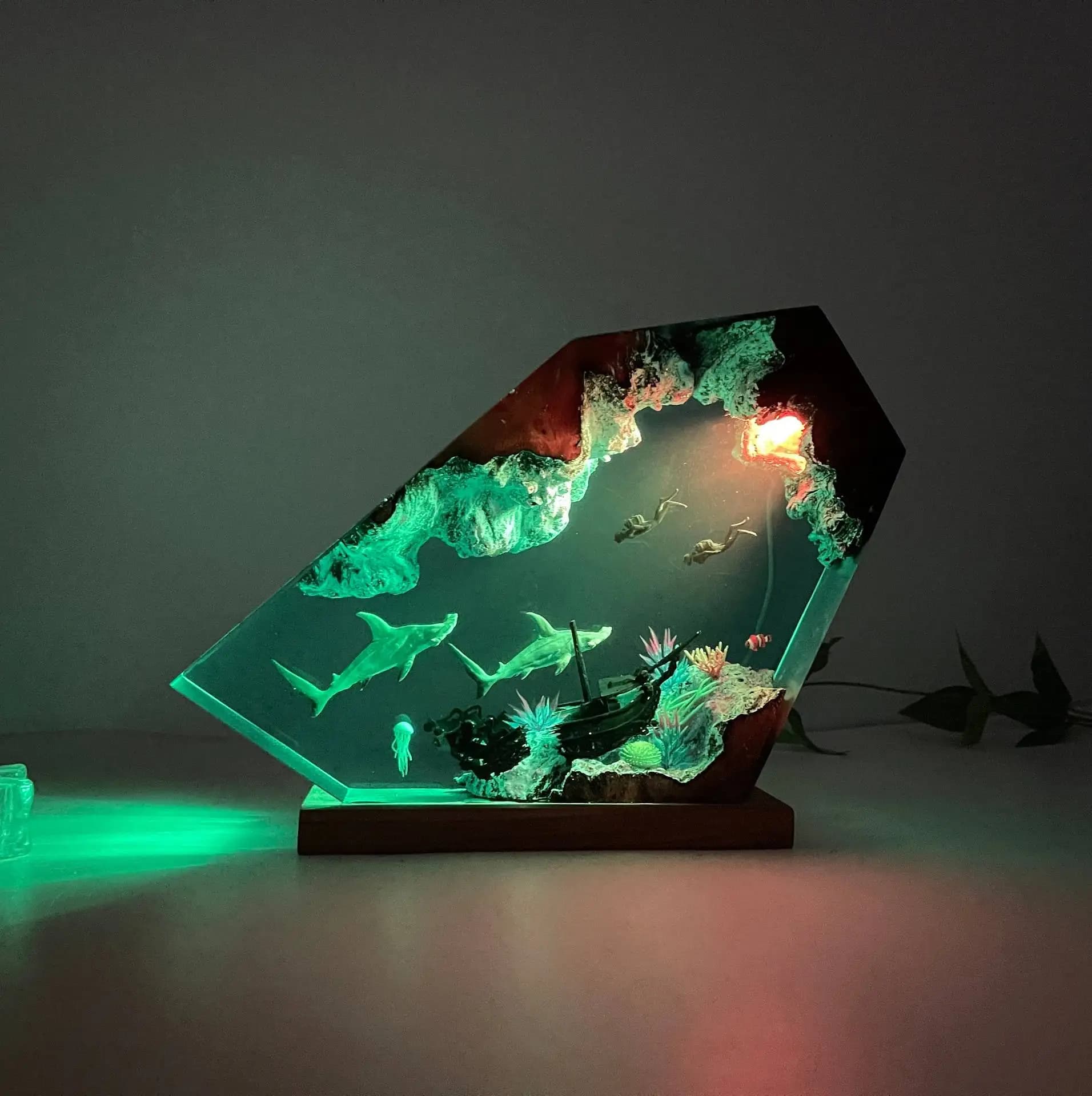 Lampada Creativa in Resina Epossidica e Legno a Forma di Squalo a Doppia Pancia, Decorazione per la Casa, Regalo Speciale di Compleanno