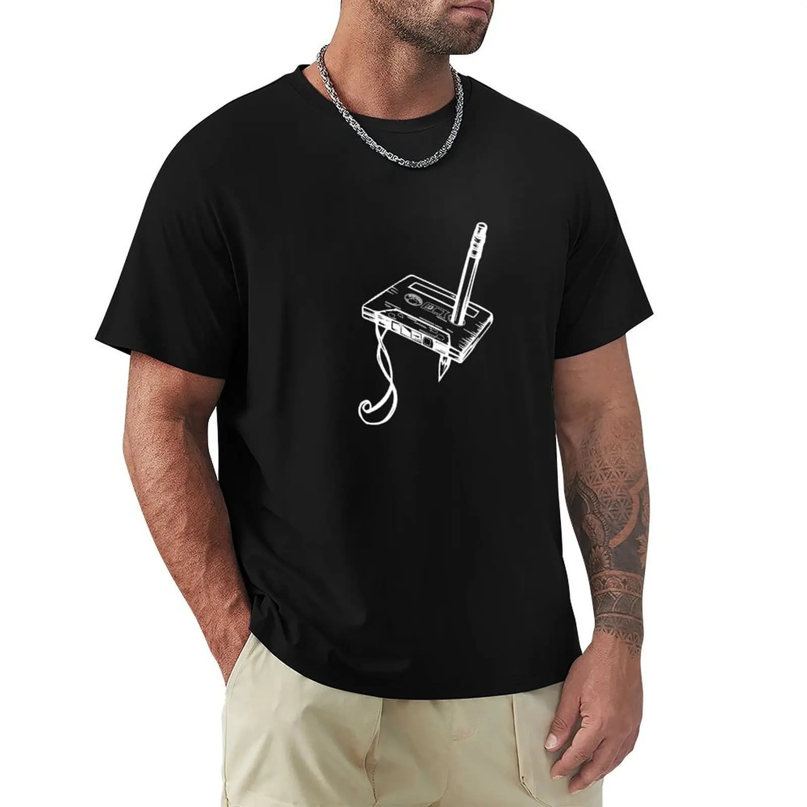 T-shirt con stampa Street Art di Rewinding Cassette Tape