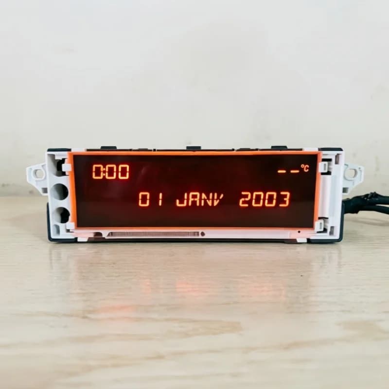 Supporto per Schermo Monitor Rosso USB AUX 12 Pin Compatibile con 307 207 308 408 3008 C4 C5, Supporto Display per Accessori Computer