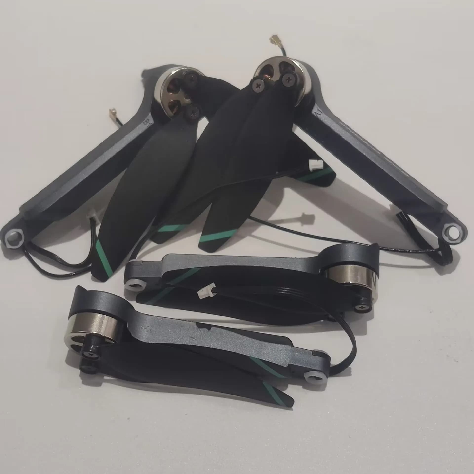 Braccio motore brushless A1/B1/A2/B2 per LYZRC L200 Accessori braccio originale L200Pro Max L200 PRO MAX GPS pieghevole braccio motore drone RC