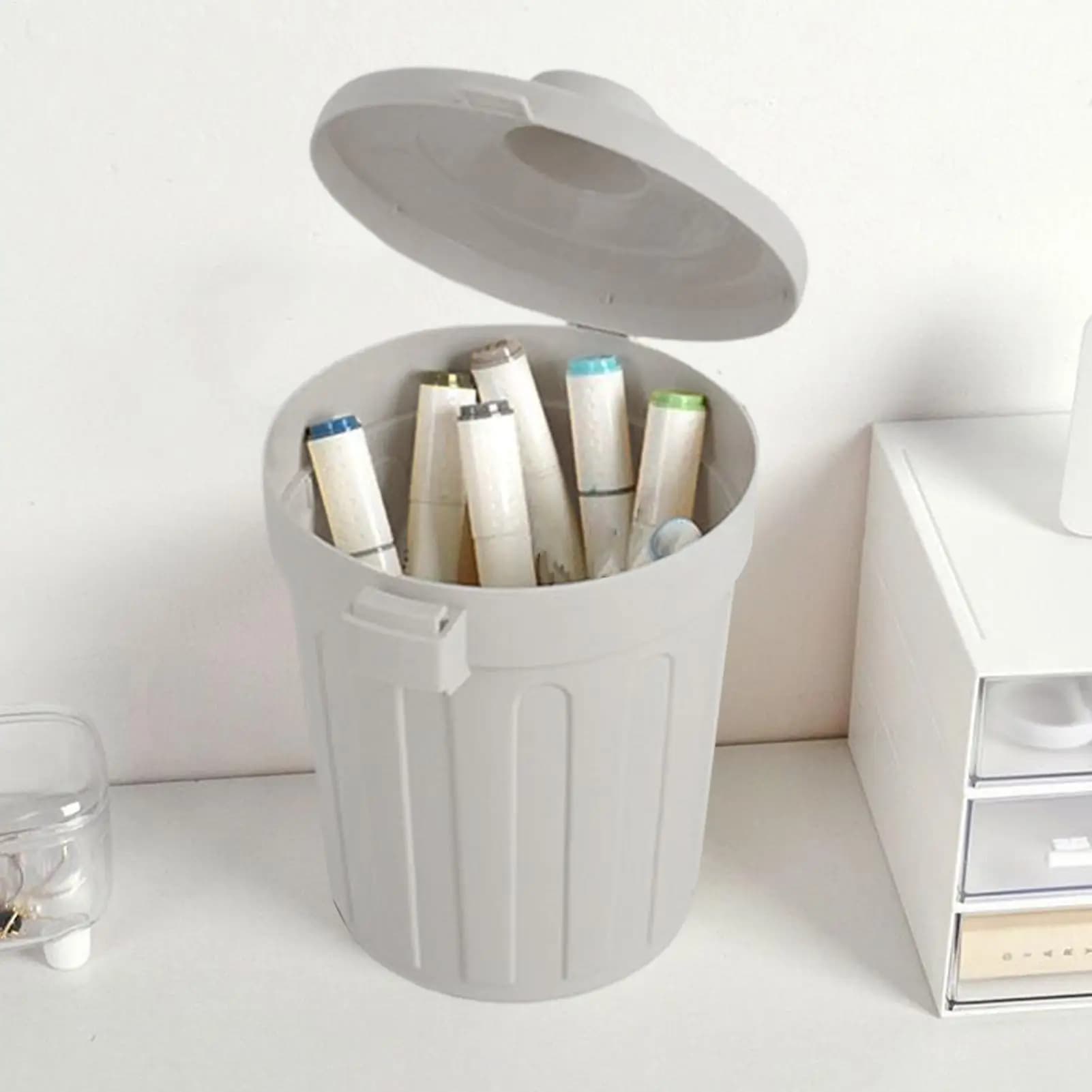 Mini pattumiera per scrivania Piccolo cestino per rifiuti con coperchio Pattumiera per scrivania Cestino per rifiuti per bagno Cucina Camera da letto Uffici Dormitorio