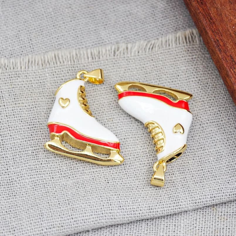 2 pezzi punto pattini da ghiaccio ciondolo smalto rame suo colore oro circa 22,4x32,2 mm gioielli regalo speciale per le donne