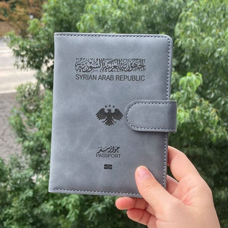 Custodia per passaporto siriano Portafoglio da viaggio con fibbia magnetica Custodia in PU per passaporti Porta passaporto Rfid Slot per carte multiple