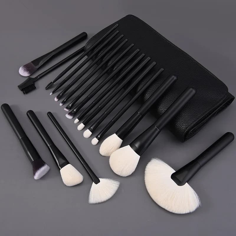 Natural Hair Makeup Brushes Travel Set 12 portable pieces with deep-sea brushes for eyebrow shading and case