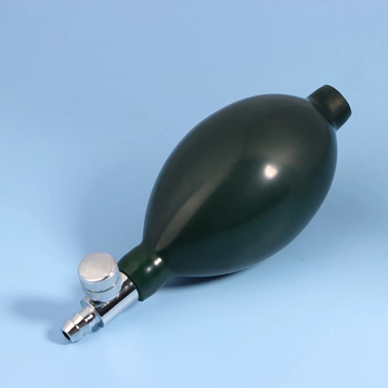Pompa ad aria con lampadina di gonfiaggio verde per sfigmomanometro, monitor della pressione arteriosa, valvole metalliche a sfera, accessori sanitari portatili