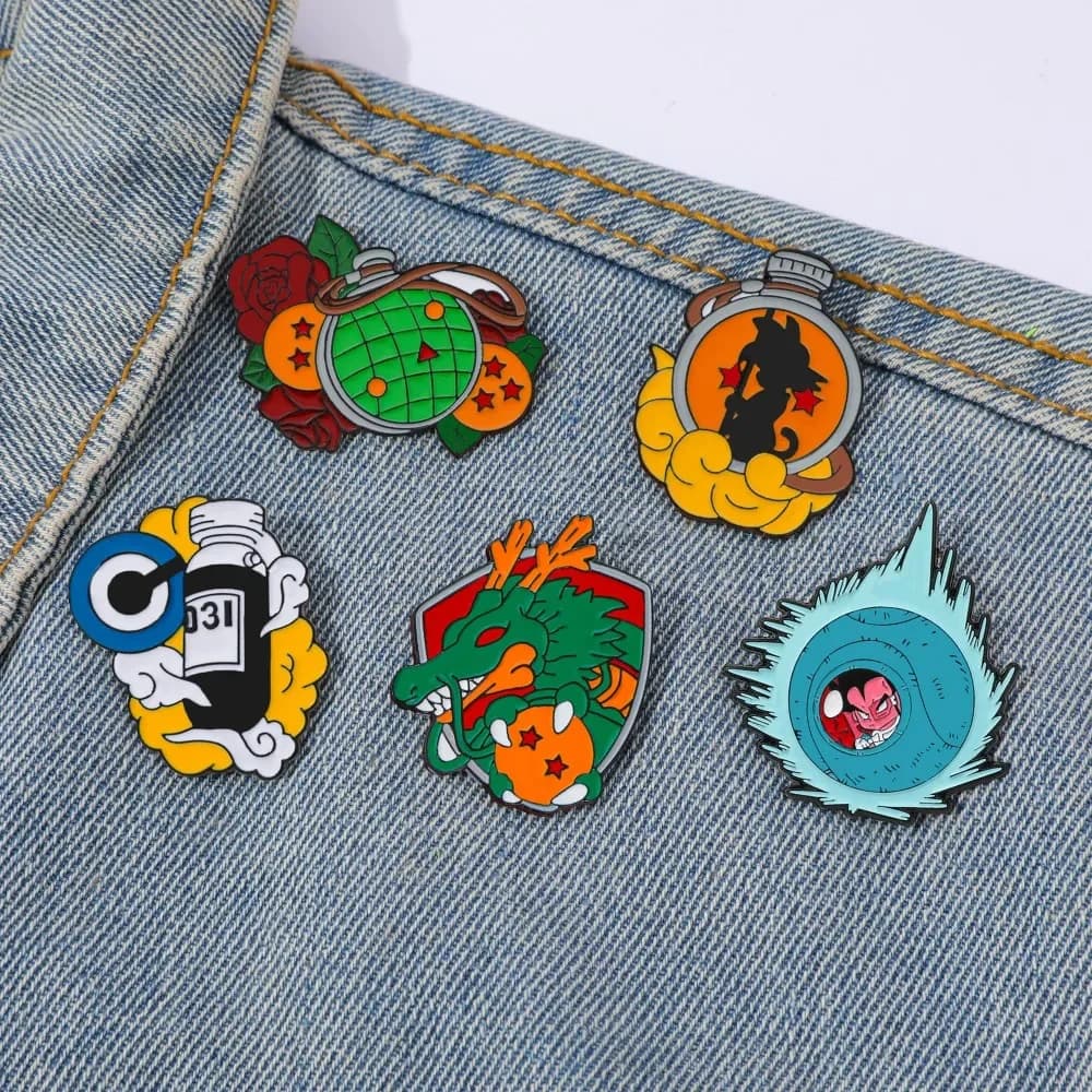 Set di 5 Spille in Metallo Smaltato a Tema Avventura e Cartoni Animati, con Personaggi Son Goku e Maestro Roshi, Accessori per Zaini, Abbigliamento e Gioielli, Regali