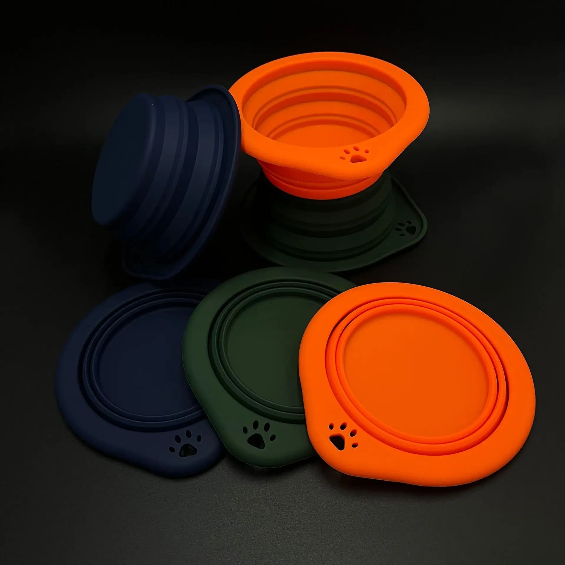 Ciotola pieghevole in silicone per animali domestici, ciotola rotonda portatile per cani, ciotola pieghevole per cani e gatti, ciotola da viaggio per cibo e acqua, ciotola per alimentazione all'aperto per cani e gatti