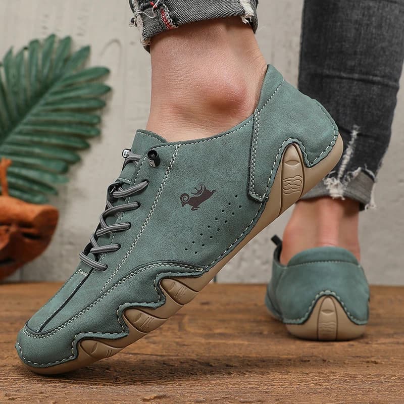Mocassini classici Scarpe casual antiscivolo impermeabili in pelle artificiale durevoli alla moda per stivali da moto da uomo da passeggio all'aperto