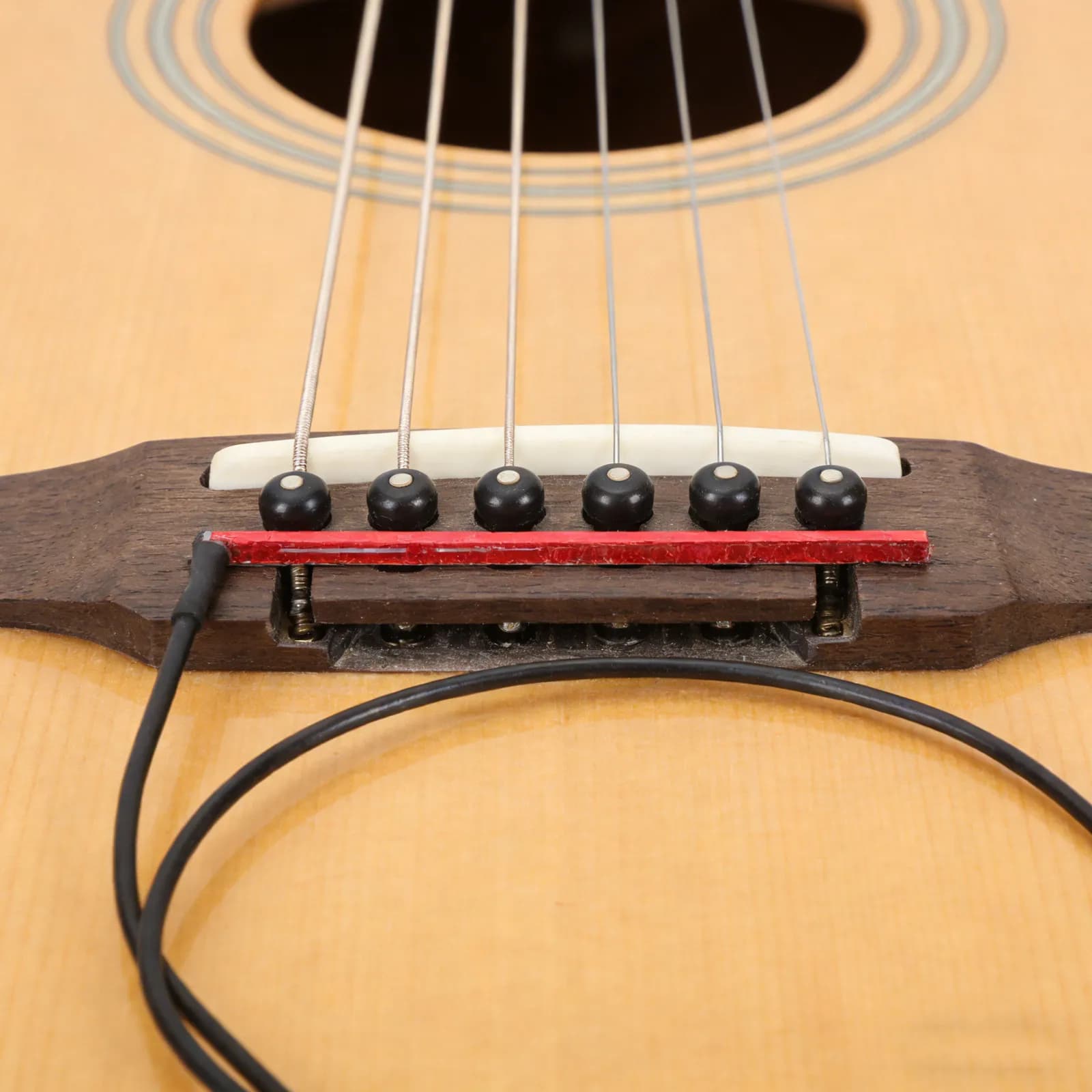 2 Pezzi Pickup per Chitarra Acustica a Stick, Design Elegante, Pickup Piezo Sotto il Ponte per Ukulele Folk, Versatile e Fedele all'Originale