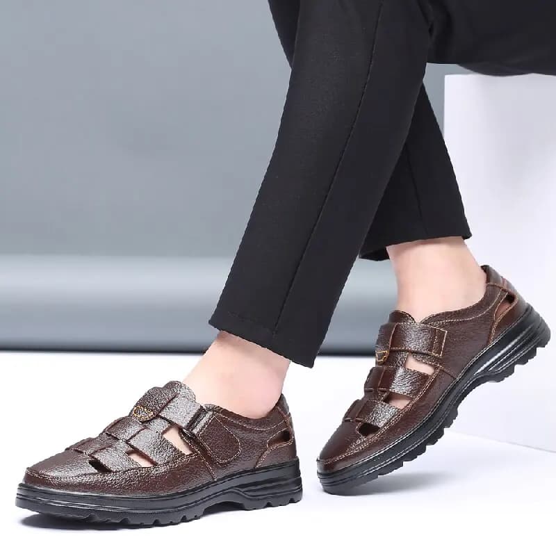 Size 38-48 Retro Men Casual Sandals Black-brown Color Summer New Style with Velcro Breathable Flat-top Ankle Strap Sandals
