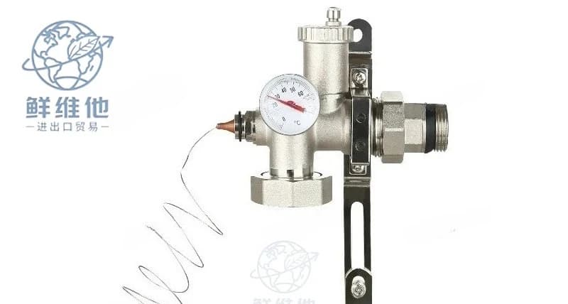 Collettore per Riscaldamento a Pavimento DN25 con Valvola Miscelatrice Termostatica e Sistema di Pompaggio Acqua