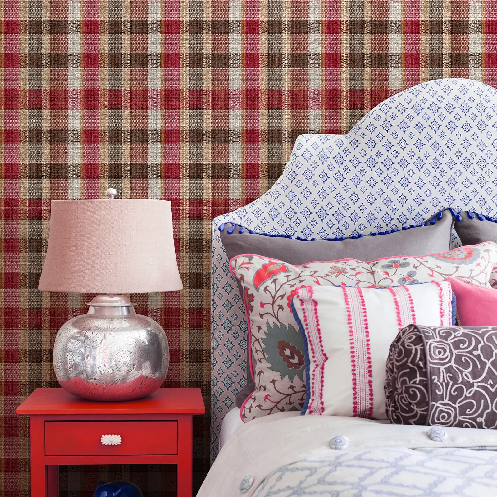 Christmas red tartan self-adhesive wallpaper Classic warm waterproof and oil-resistant festive red peel and stick Wall stickers