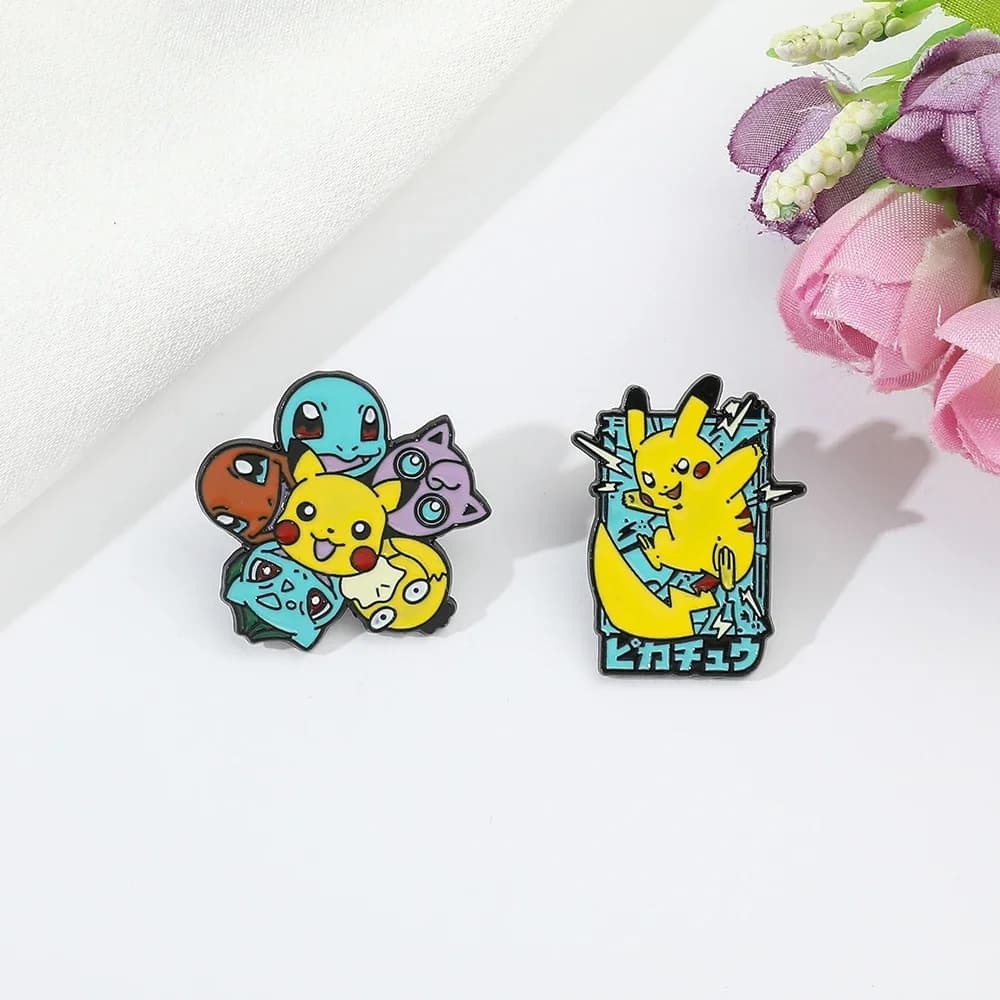 2 Pezzi Spilla Creativa Pikachu Cartoon, Distintivo in Metallo Smaltato Squirtle, Accessori Gioiello per Abbigliamento e Zaino, Un Regalo per Amici