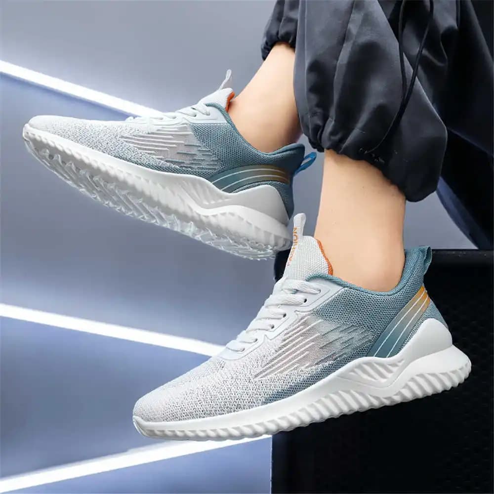 Scarpe da trekking blu morbide da uomo, stivali argento, scarpe da trekking estive, sneakers sportive di marche famose, scarpe Lofers.