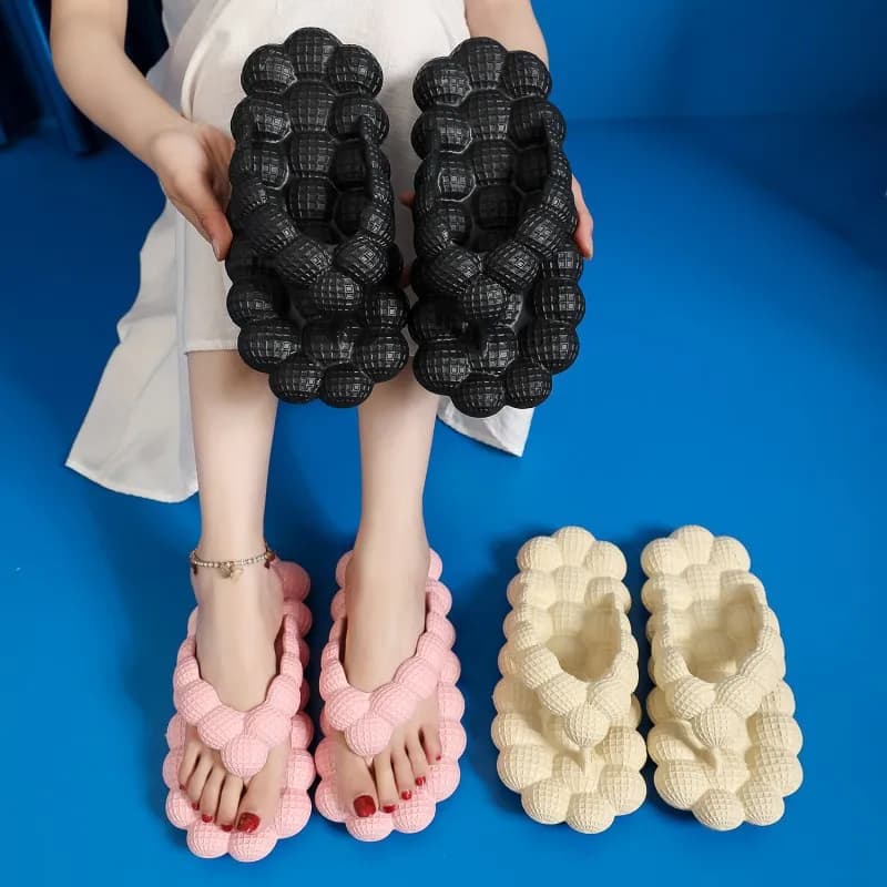 New Women's Non-Slip Bubble Slippers with Soft-Sole High-Quality Couple Flat Women Sandals Trend Personality Home Slides