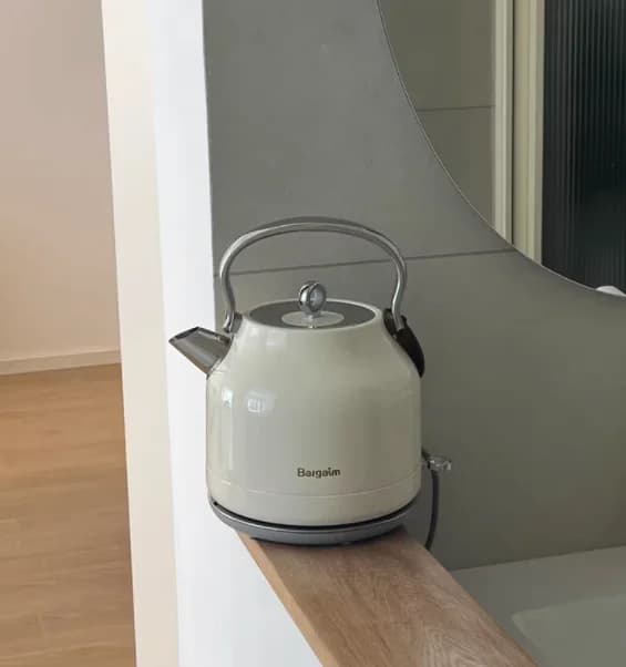 Bollitore elettrico retrò HUOGARY 220V con grande capacità e spegnimento automatico, bollitore per acqua in acciaio inossidabile stile europeo AG