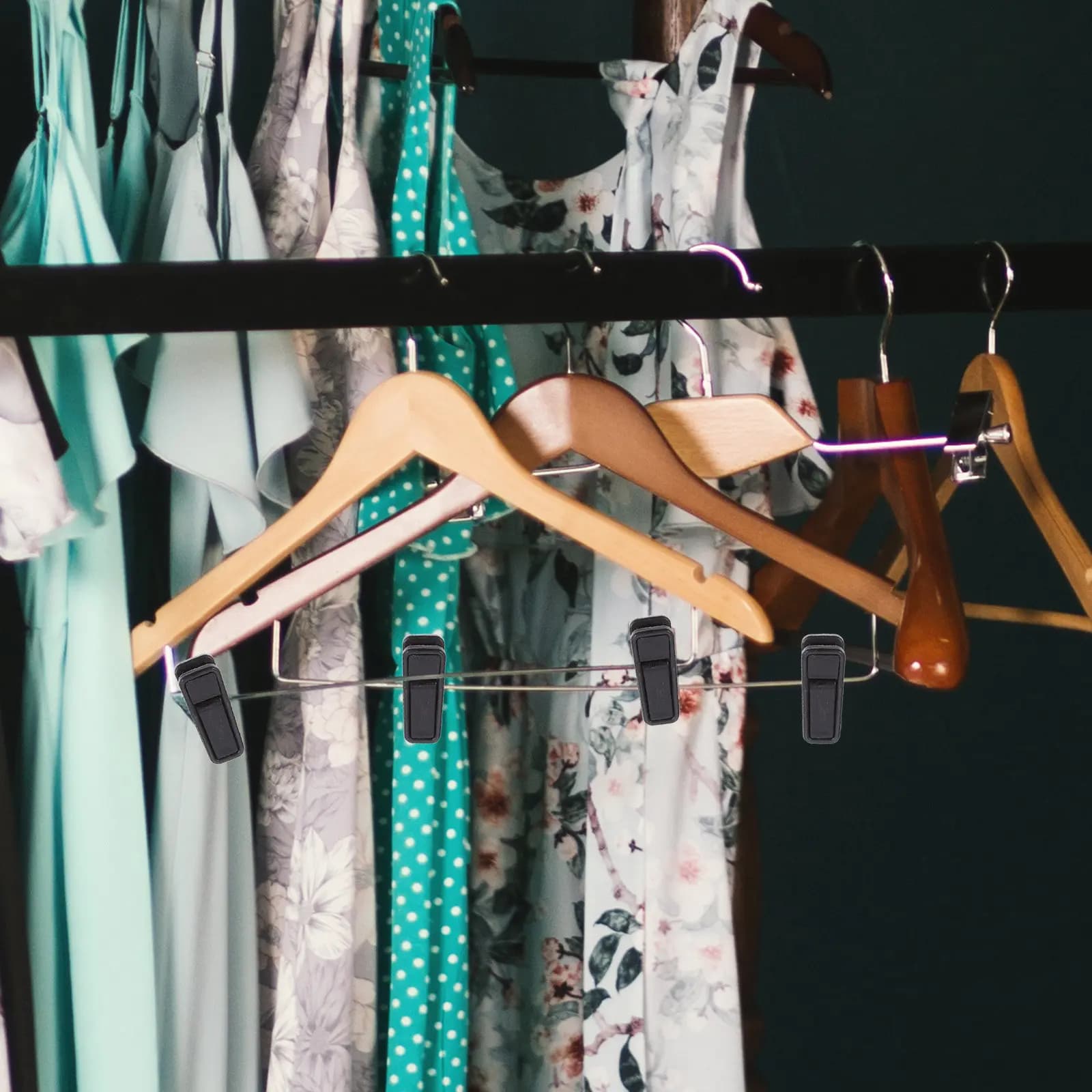 20Pcs Windproof Clothes Hanger Clips Heavy Duty ABS Pom Material for Shirts Shorts Skirts Pants Secure Laundry Drying