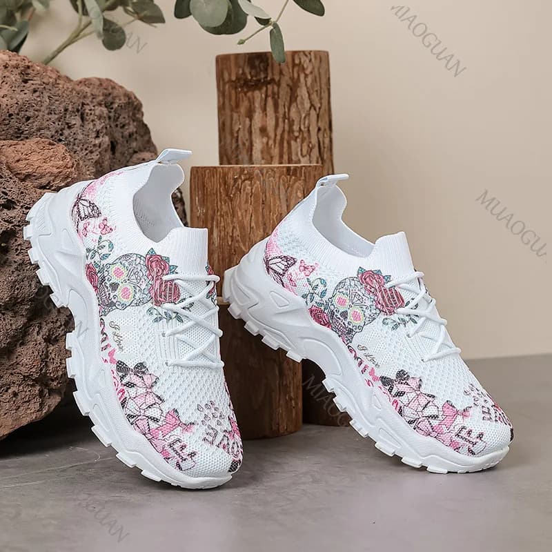 Scarpe da ginnastica con plateau da donna 2026 Primavera Autunno Moda Mesh traspirante Stringate Stampate per il tempo libero Tenis con zeppa Scarpe sportive casual