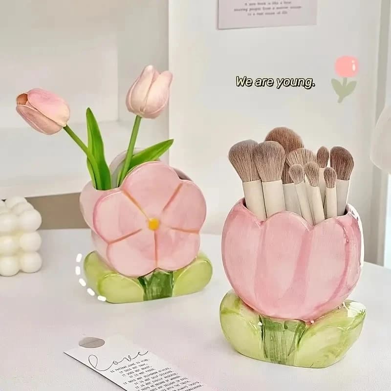 Contenitore porta pennelli trucco serie Tulip Fashion Creative, grazioso portapenne a forma di fiore, accessori portaoggetti da scrivania per ufficio, idea regalo