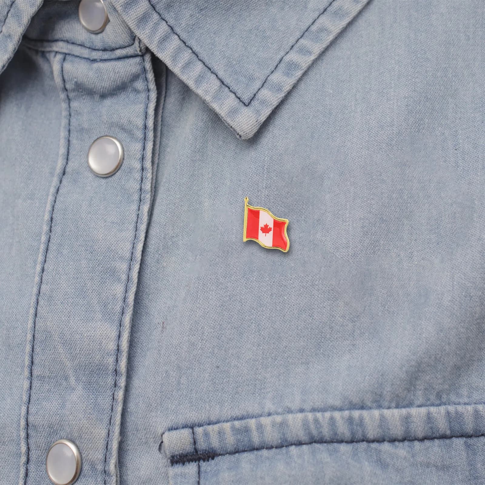 25Pcs Canada Flag Brooch Pin Smooth Strong Lightweight Reusable Lapel Pin for Men Suit Women Clothes Scarf Shawl National Flag