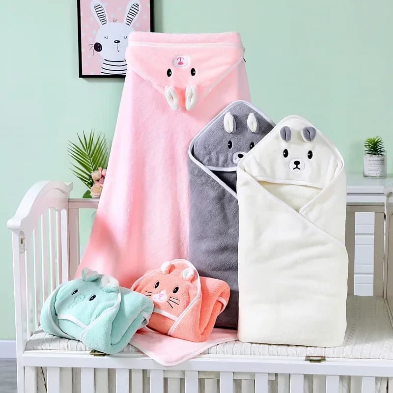 Newborn Hooded Coral Fleece Bath Towel Baby Blanket Baby Bathrobe Baby Bath Towel Soft and Absorbent Baby Towel