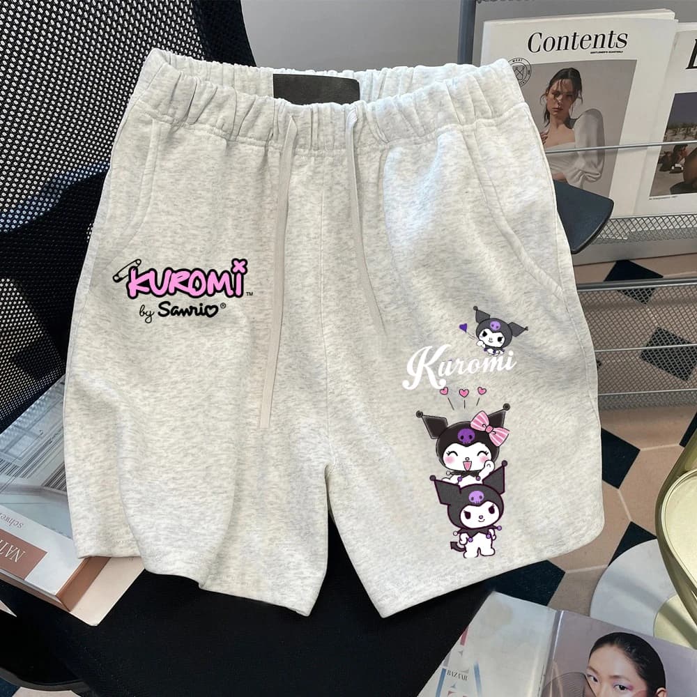 Pantaloncini con stampa cartoon Kuromi per uomo e donna, estivi, stile Y2K, streetwear, per palestra e sport, a cinque punte, con elastico in vita, vestibilità comoda e ampia.