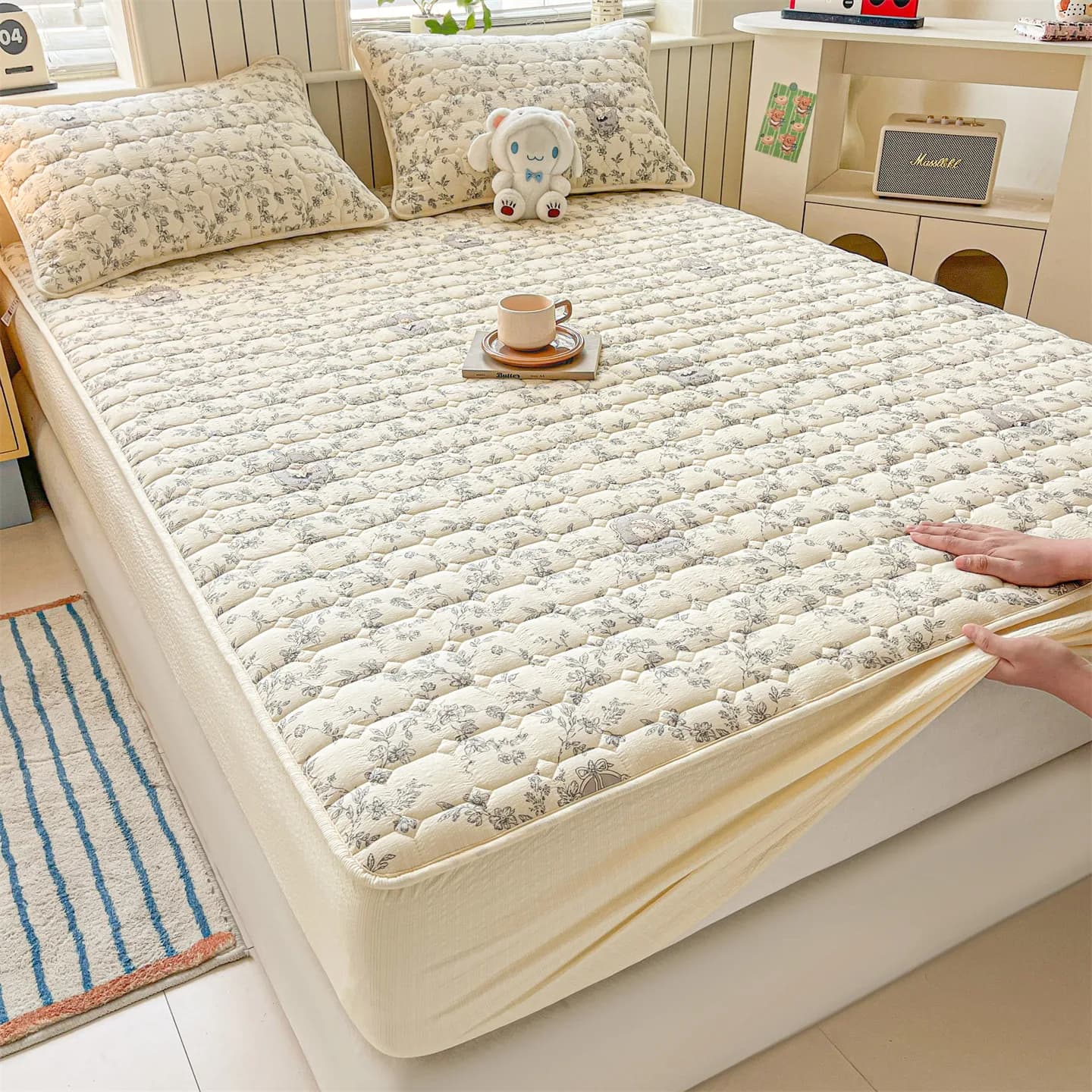 Quilted mattress often in puff yarn, single/marital/king size sheet, soft mattress cover