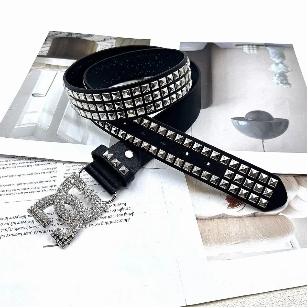 YK2 Nuova cintura di lusso da donna con strass, cintura in pelle con rivetti dal design punk unico, cintura decorativa versatile con inserti.