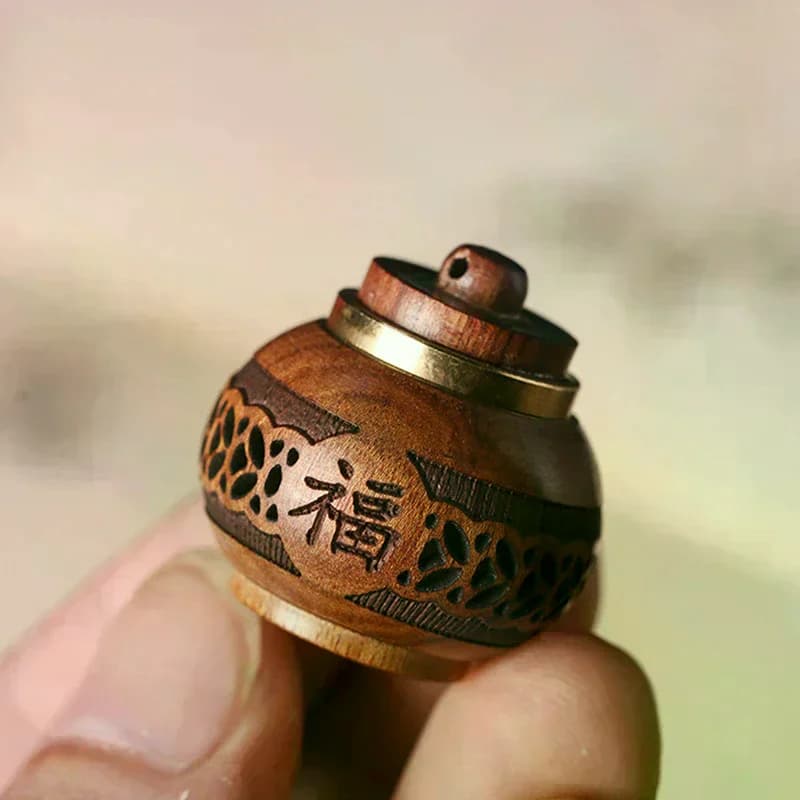 Hollow Carved Aromatherapy Bottle Mini Vase Pagoda Car Hanging Decoration Fragrance Diffuser Bottle Sealed Jar Pendant Wood