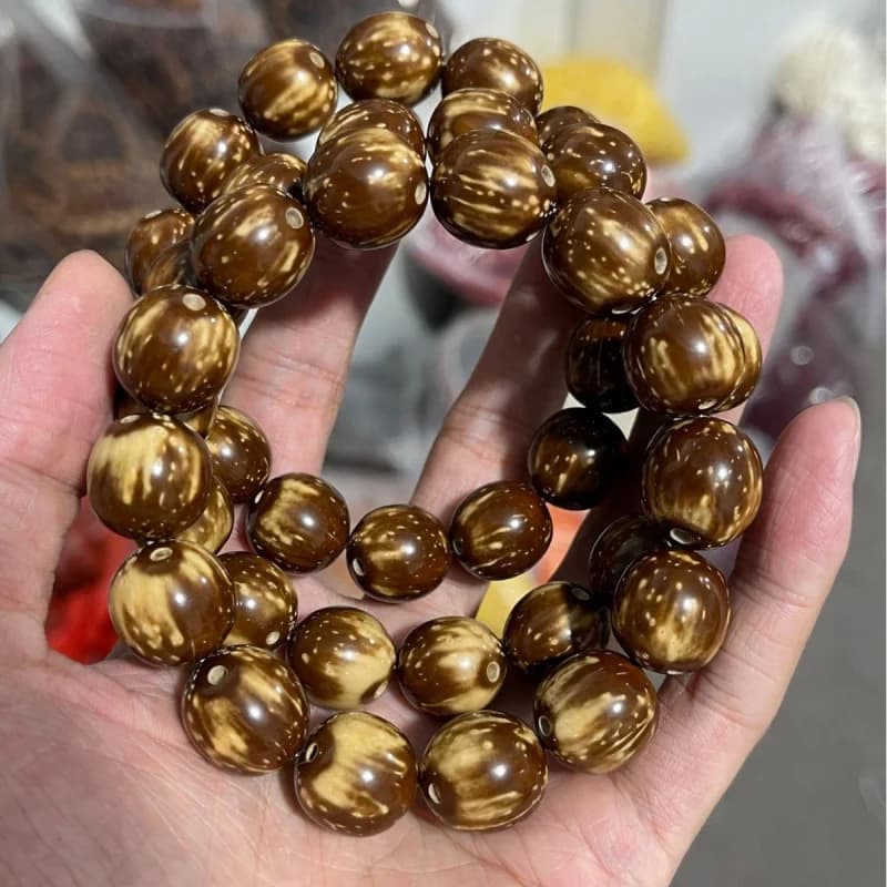Bracciale Buddista Unisex con Perline Originali di Bodhi a Tre Occhi e Fiore della Fortuna in Oro Viola
