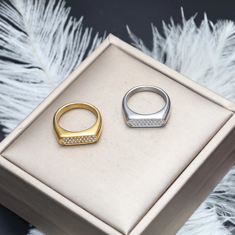 ZMFashion High Quality Stainless Steel Zirconia Golden Ring For Women Plated Couple Hiphop Holiday Gift Ring Jewelry Elegant