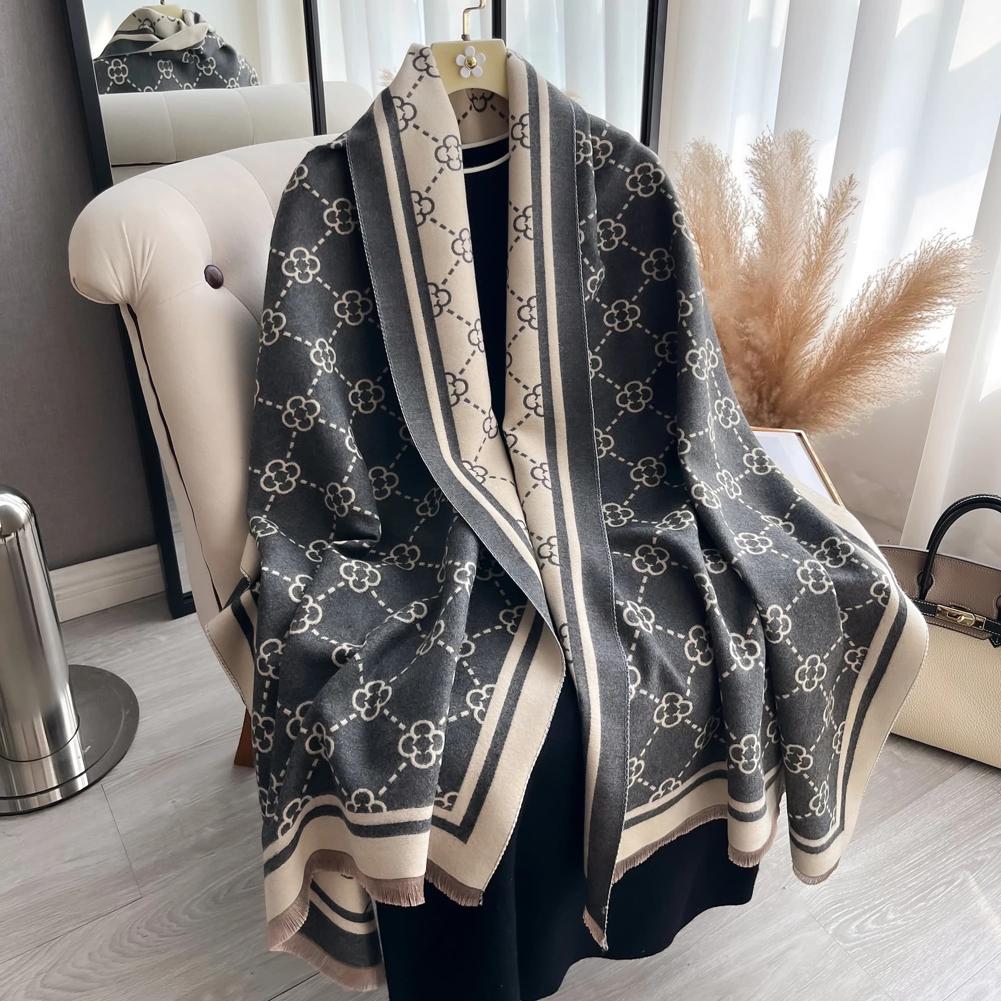 2024 Nuova moda elegante imitazione scialle cashmere modello jacquard sciarpa collocazione invernale sciarpa calda scialle esterno