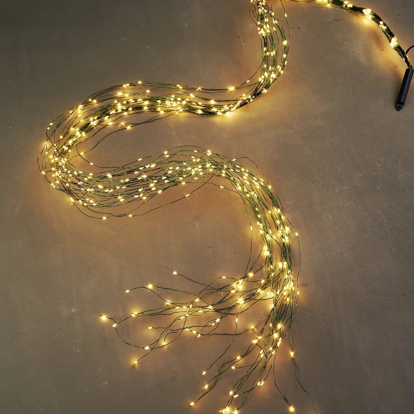600 LED Willow Vine Lights, 9 Strands DIY Fairy Branch Lights, Copper Wire String Light for Hanging Wall, Home Party, Garden