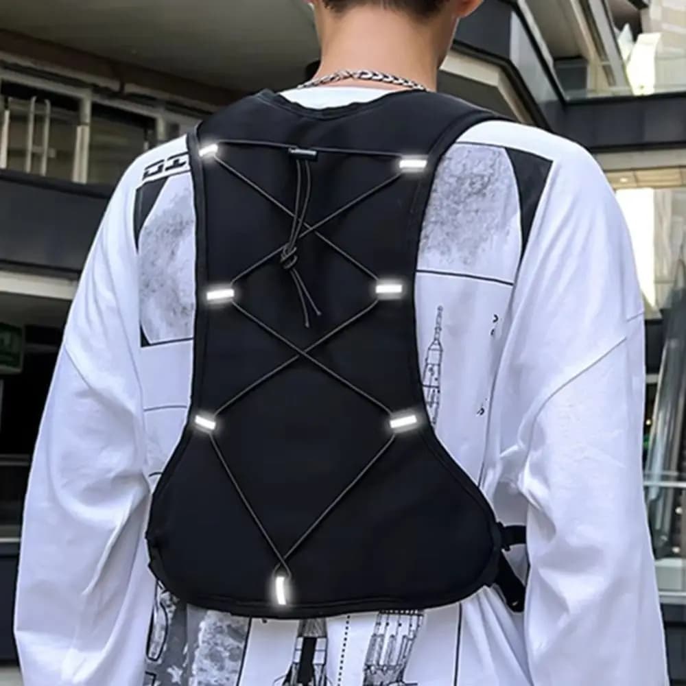 Reflective Raincoat, Adjustable and Breathable, Multifunctional Hydrating Bag Practice