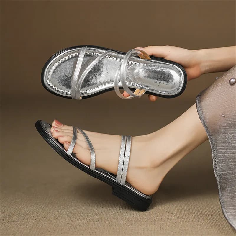 New Summer Sandals Genuine Leather Women Shoes Round Toe Sandals for Women Fashion Chunky Heel Slippers Shoes Low Heel Black