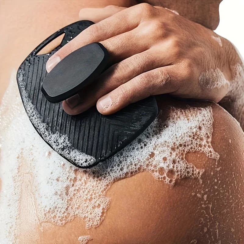 ilPad delicate exfoliating diPad soft silicone exfoliating - 1 body scrub brush with anti-slip handle, does not need batteries, easy to clean - Suitable for shower and bath, unisex - Essential bathroom tool, comfortable design, delicate material, elegant and hygienic accessory, manual exfoliating, product for personal care