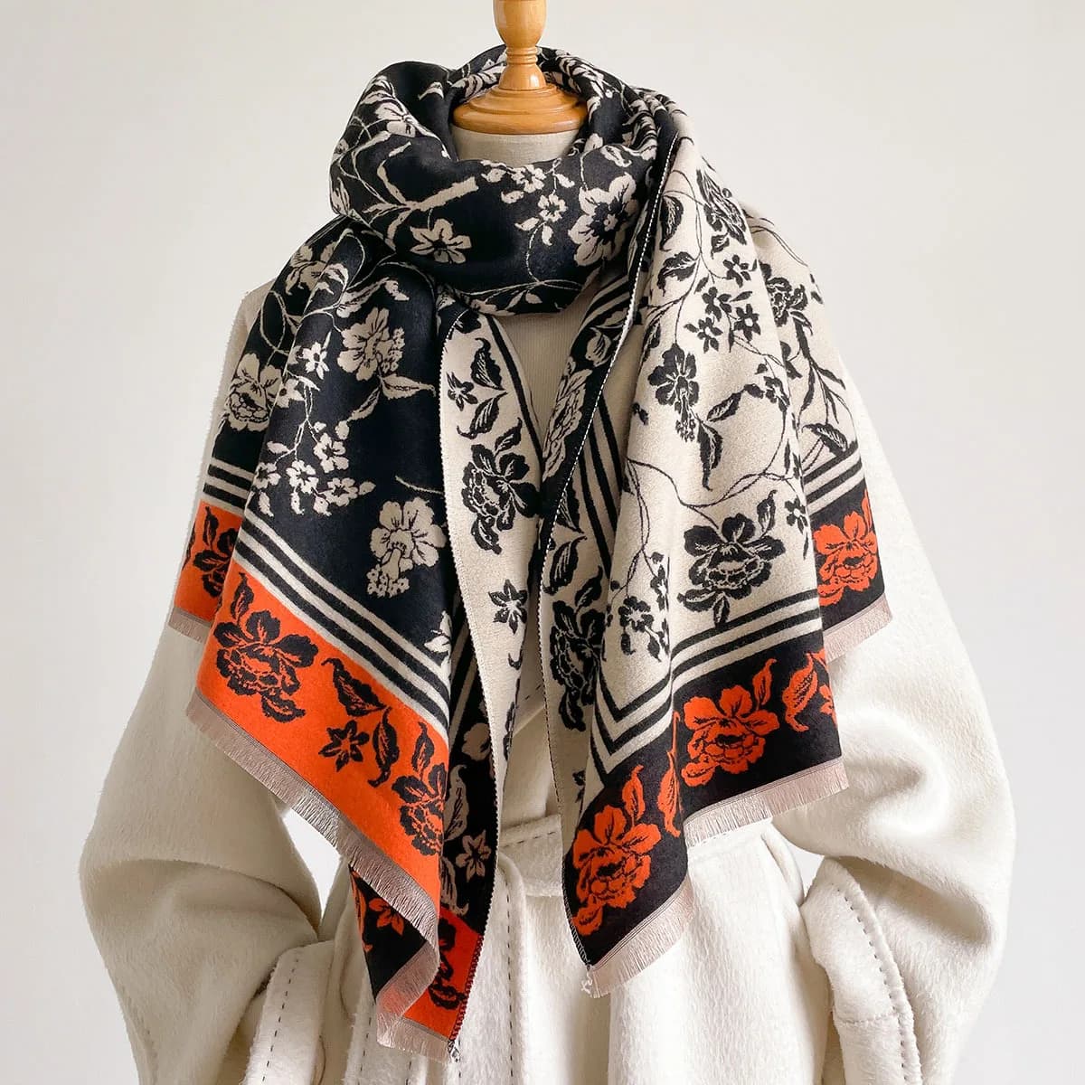 Women Imitation Cashmere Scarf Winter Thick Warm Shawl Reversible Retro Fringed Print Scarf Pashmina Autumn Large Blanket Wrap