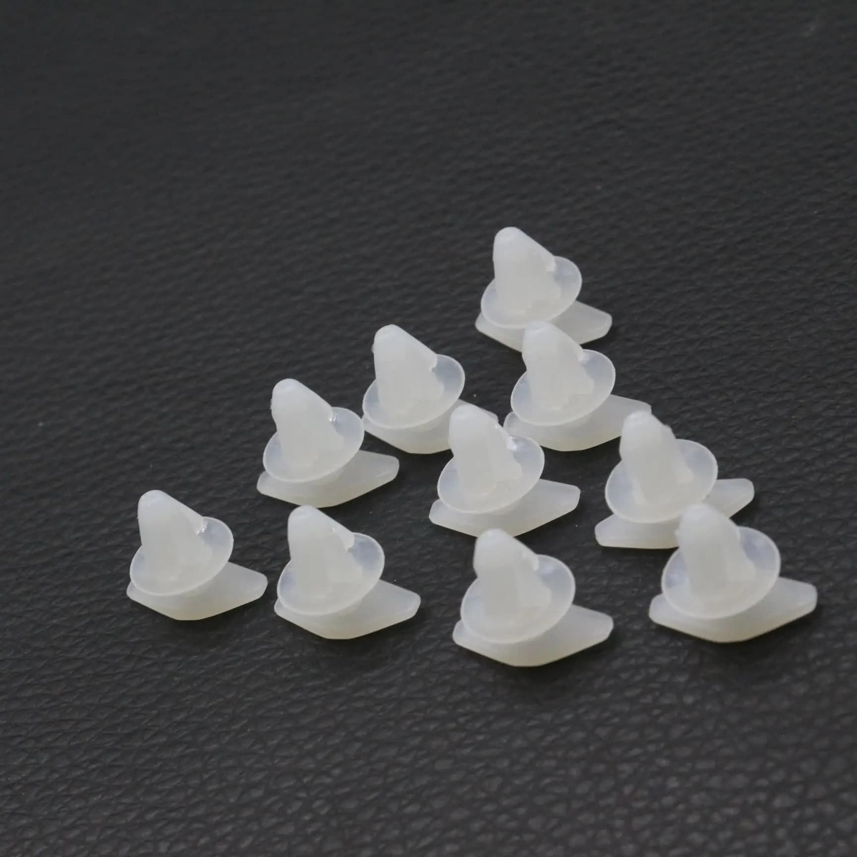 10 pz Porta Striscia Meteo Clip di Fermo Per Buick Cascada Envision Regal Chevrolet Malibu Cruze GMC Acadia Bianco Nylon 11611342