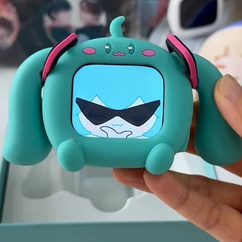 Hatsune Miku Touch Screen Interattivo Senza Fili Bluetooth Anime Auricolare Periferico Confezione Regalo Cubo Viso LCD Giocattolo Per Bambini Regalo