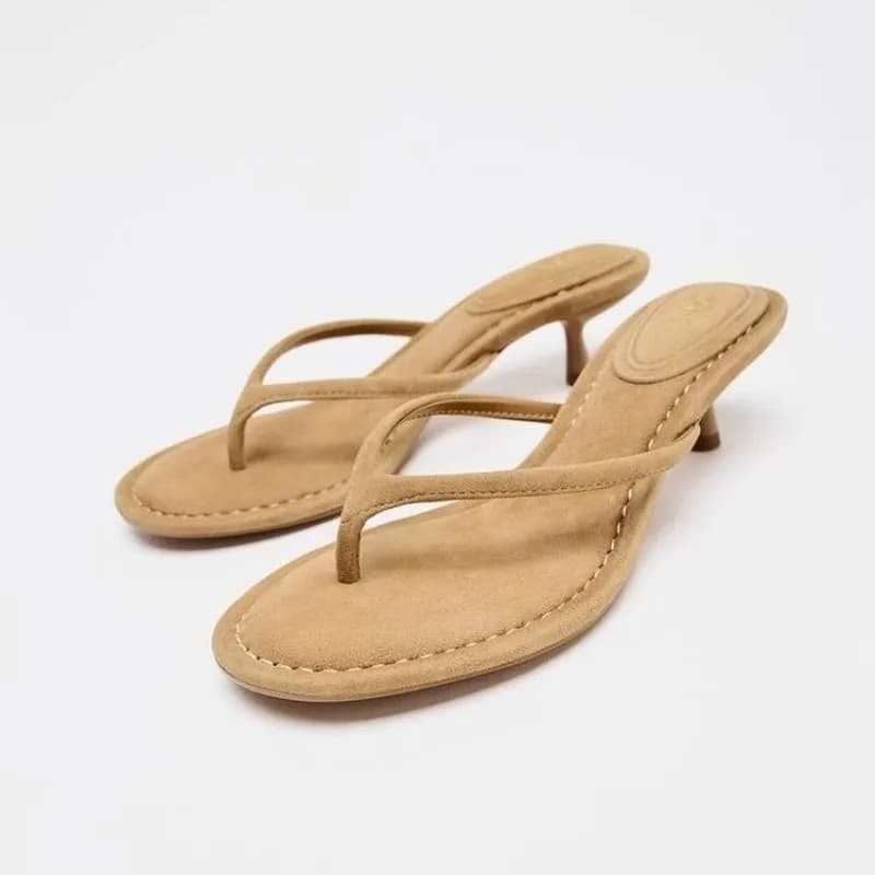 Pantofole femminili estive con punta tonda e punta tonda Moda Tacchi alti sottili Abito casual Vacanza al mare Scarpe da donna Sandali Infradito