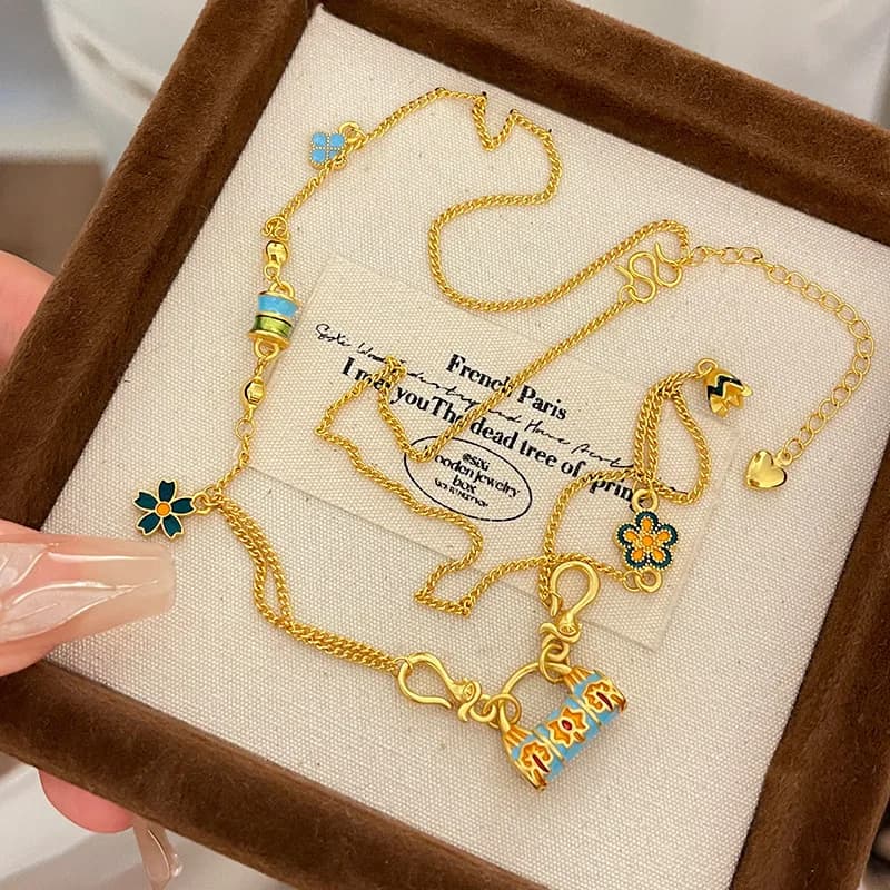 Collana con Ciondolo Ruyi Floreale in Smalto Blu, Gioiello di Lusso per Banchetti e Regali