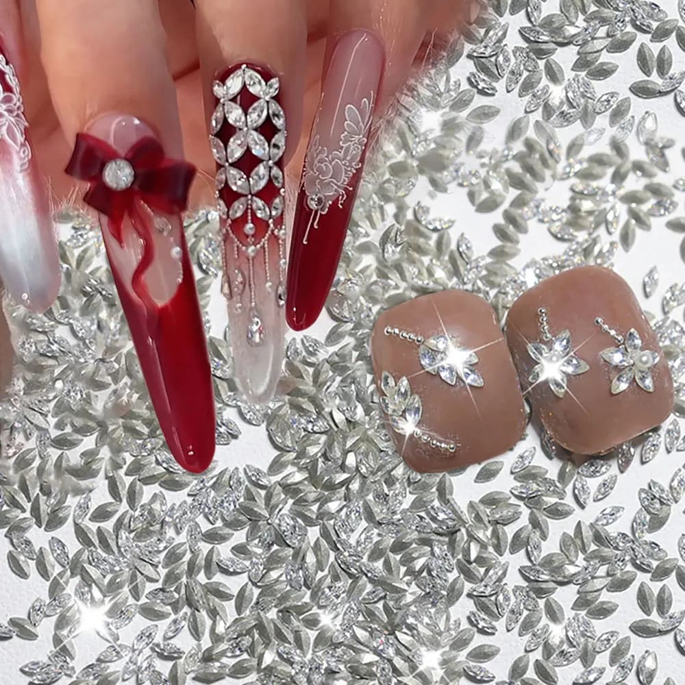 100 Pz 3D Mini Parte Posteriore Piana Ovale/Rombos Unghie artistiche Strass 1.5*3mm Trasparente Zircone Scintillante Diamante Unghie Charms Unghie artistiche Pietre Preziose