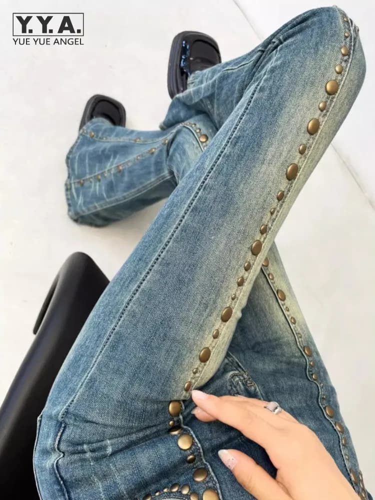Moda Slim Fit donna Sexy Jeans a vita alta primavera nuova estate Design Vintage Streetwear pantaloni in Denim rivetti femminili Jeans svasati