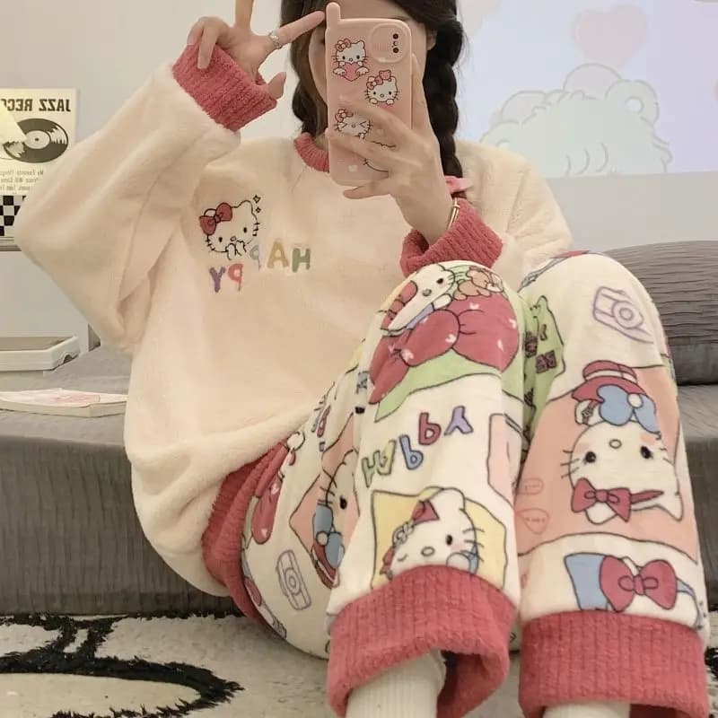 Cartoon Sanrios Coral Velvet Pajamas Hello Kittys Women Warm Home Clothes Kuromi Cinnamoroll Girl Student Sleepwear Soft Comfort