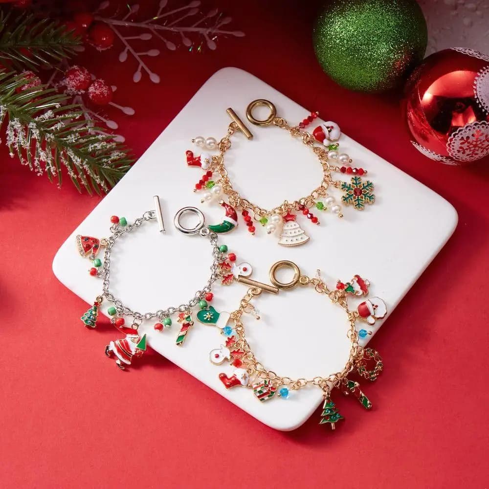Creative Christmas Tree Christmas Bracelet Snowflake Snowman Merry Christmas Bracelet Pearl Bell Santa Claus Hand Chain Male