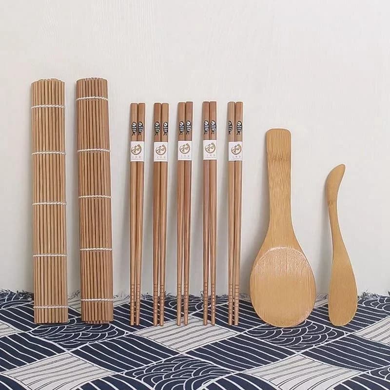 Set di 9 Pezzi per Preparare Sushi, Stampi per Riso, Kit di Utensili da Cucina, Stampi per Onigiri, Accessori per Bento, Gadget per la Casa